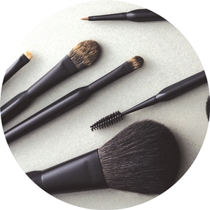 b-r-s Makeup Brushes